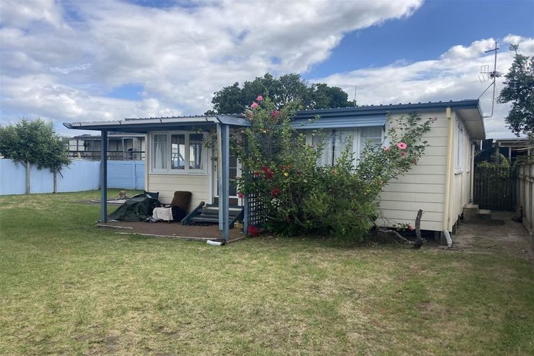 Photo of property in 609b Ocean Road, Whangamata, 3620