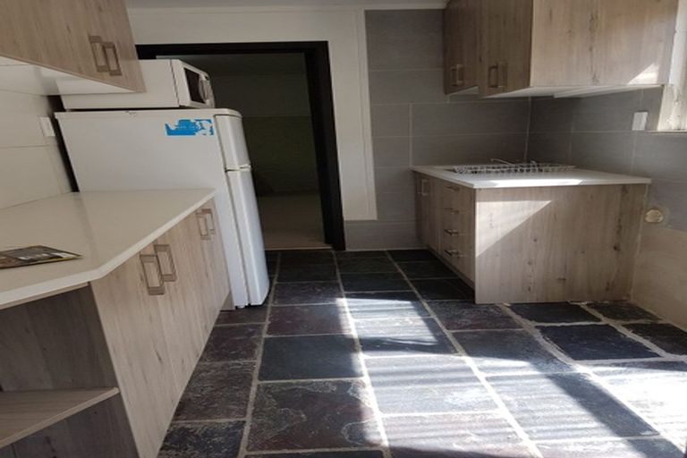 Photo of property in 76 Gallony Avenue, Massey, Auckland, 0614