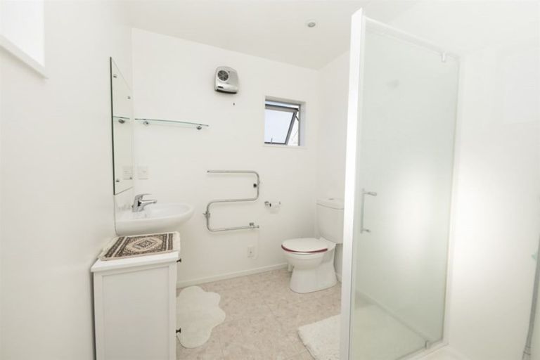 Photo of property in 75a Peverel Street, Riccarton, Christchurch, 8041