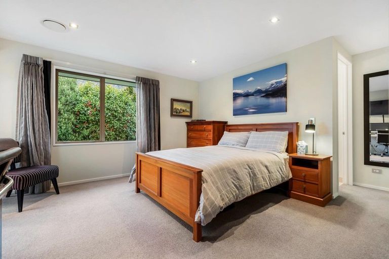 Photo of property in 6 Evening Star Road, Arthurs Point, Queenstown, 9371