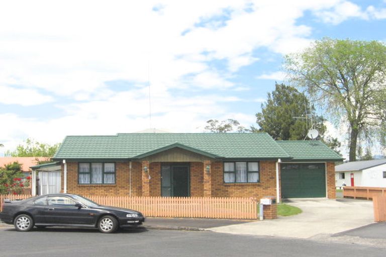 Photo of property in 22 Milicich Place, Cambridge, 3434