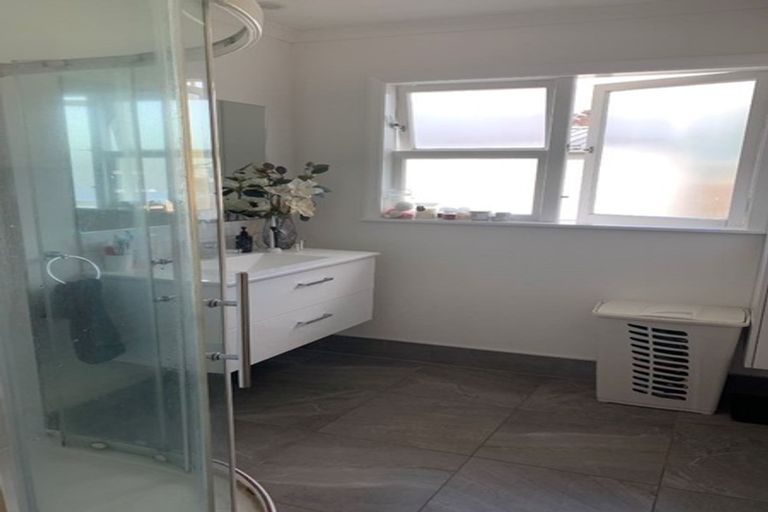 Photo of property in 35b Meeanee Road, Taradale, Napier, 4112