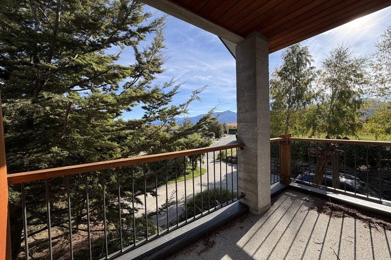 Photo of property in 15 Skye Lane, Jacks Point, Queenstown, 9371