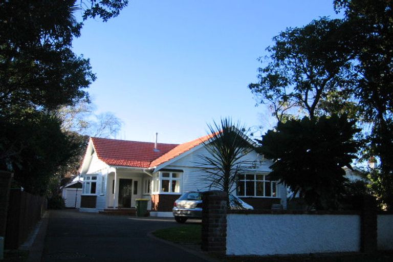 Photo of property in 11 Puriri Street, Woburn, Lower Hutt, 5010