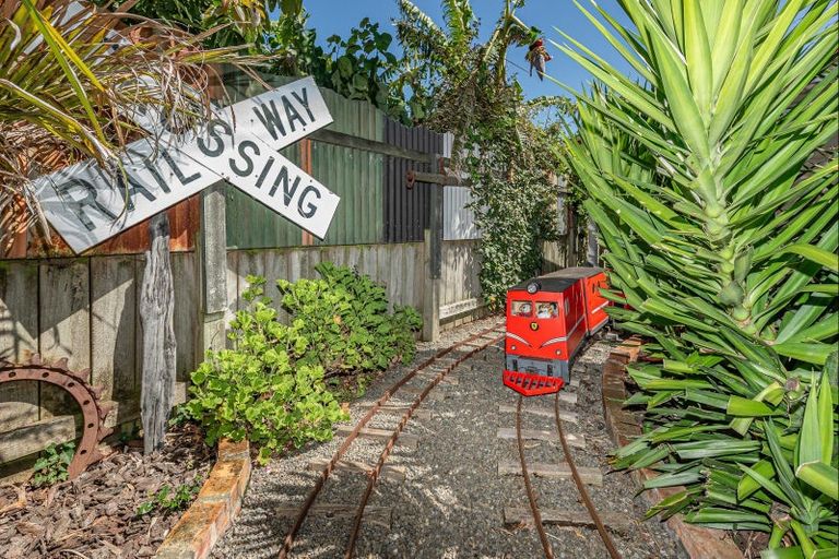 Photo of property in 133 Cornfoot Street, Castlecliff, Wanganui, 4501