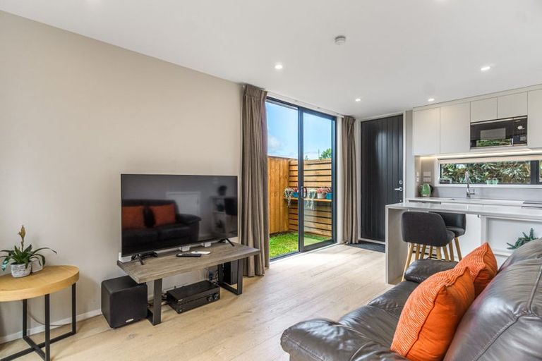 Photo of property in 52 Koro Lane, Mangere Bridge, Auckland, 2022