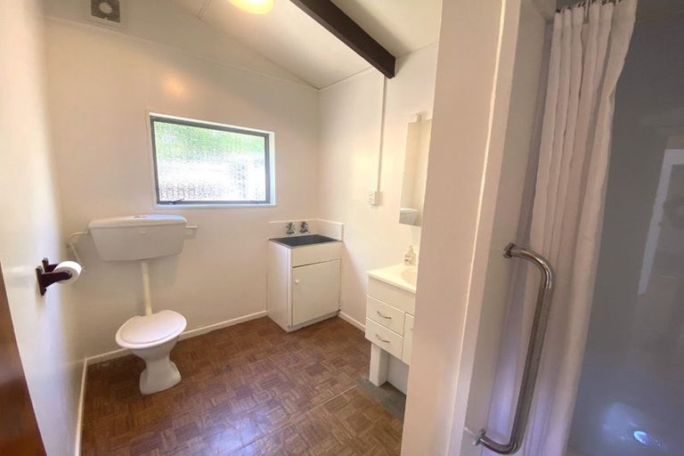 Photo of property in 11b Brierley Place, Marfell, New Plymouth, 4310