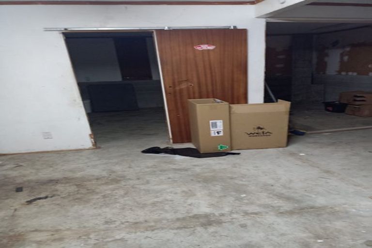 Photo of property in 30 Sunvue Road, Glen Eden, Auckland, 0602