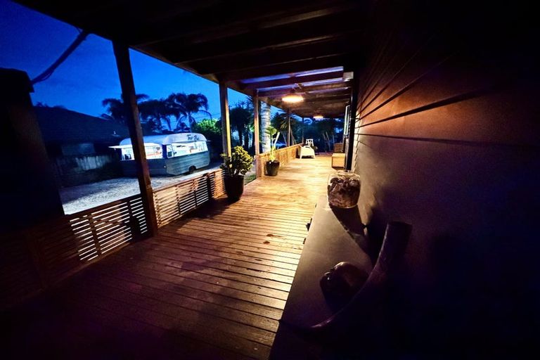 Photo of property in 50 Great North Road, Riverhead, 0820