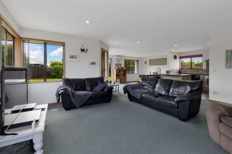 Photo of property in 16 Golding Avenue, Rangiora, 7400
