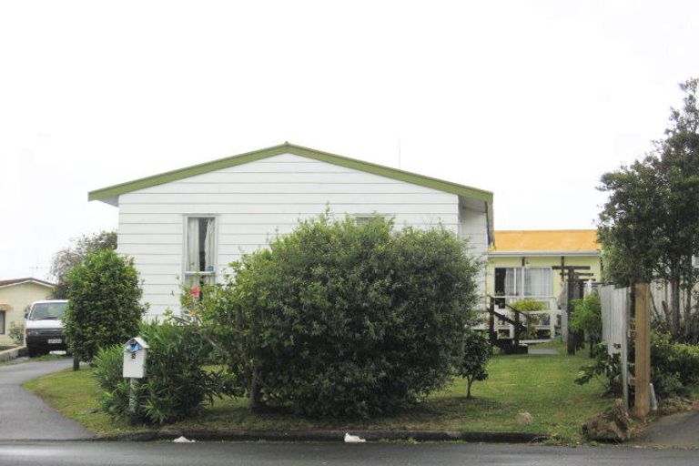 Photo of property in 12b Commins Road, Onerahi, Whangarei, 0110