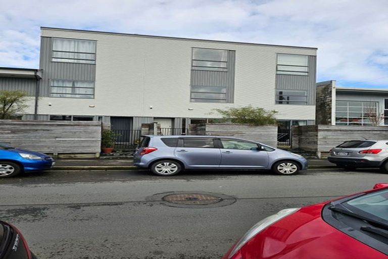Photo of property in 24u9 Princess Terrace, Newtown, Wellington, 6021