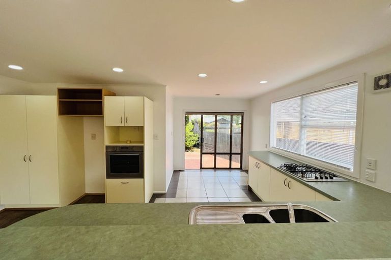 Photo of property in 13 Roby Street, Te Atatu Peninsula, Auckland, 0610