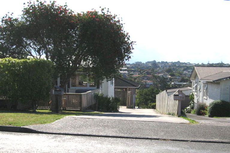 Photo of property in 2/7 Arran Road, Browns Bay, Auckland, 0630