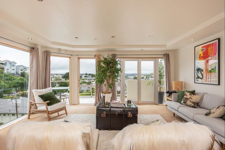 Photo of property in 12a Hinau Road, Hataitai, Wellington, 6021