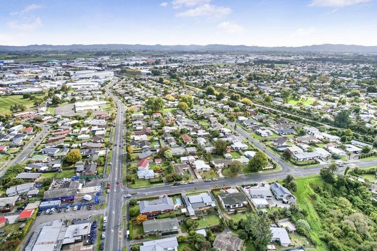 Photo of property in 4 Totara Drive, St Andrews, Hamilton, 3200