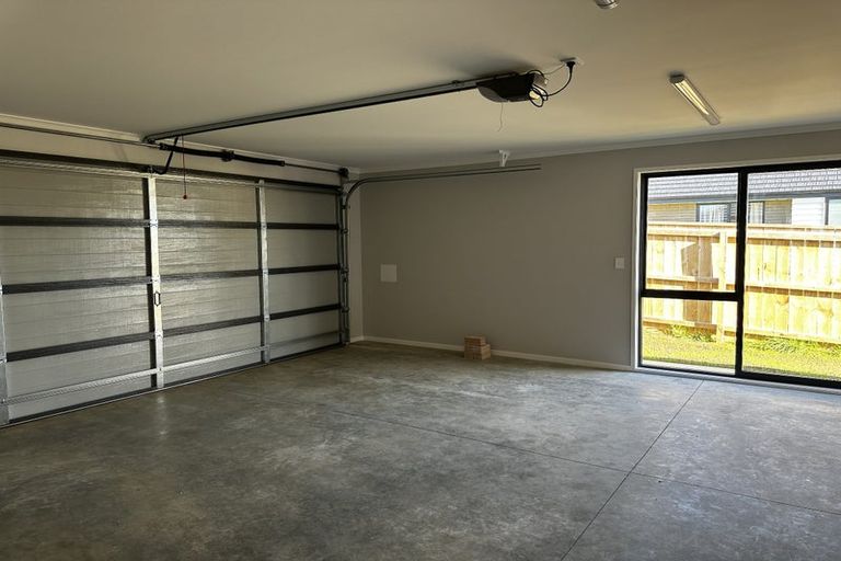 Photo of property in 39 Booker Drive, Tuakau, 2121