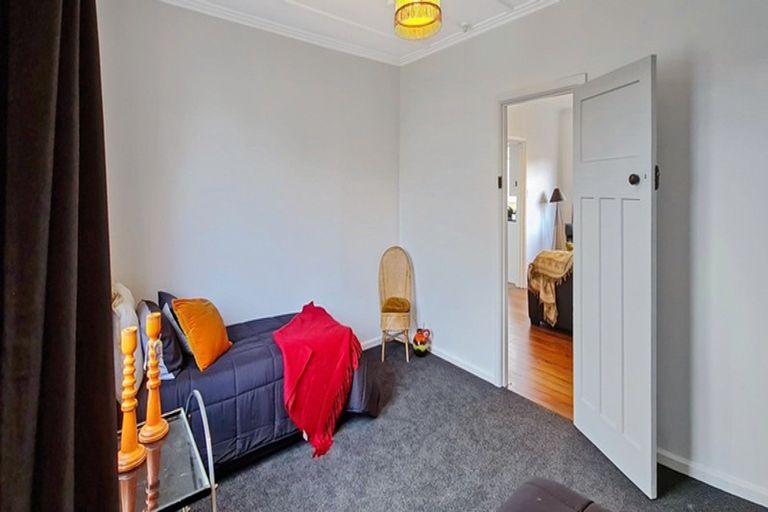 Photo of property in 23 Ross Street, Marton, 4710