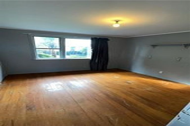 Photo of property in 445 Don Buck Road, Massey, Auckland, 0614