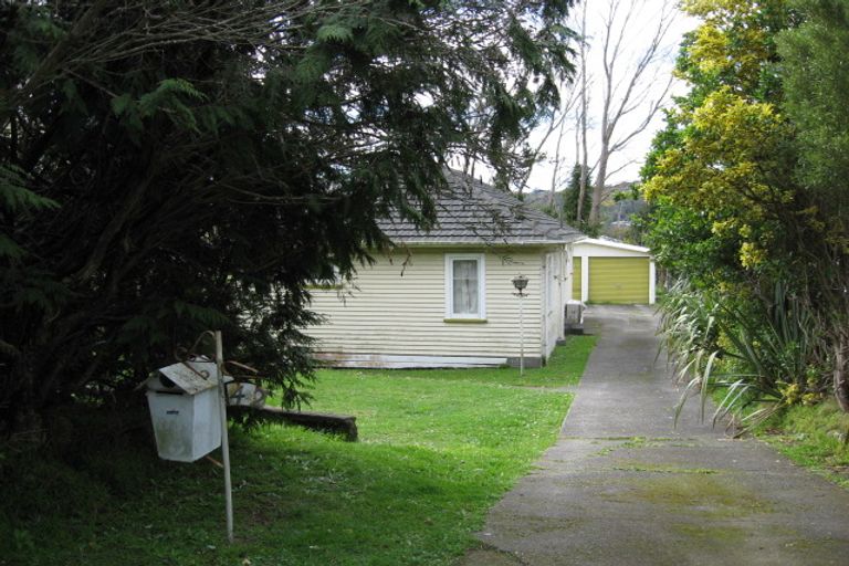 Photo of property in 42 Karaka Street, Wainuiomata, Lower Hutt, 5014