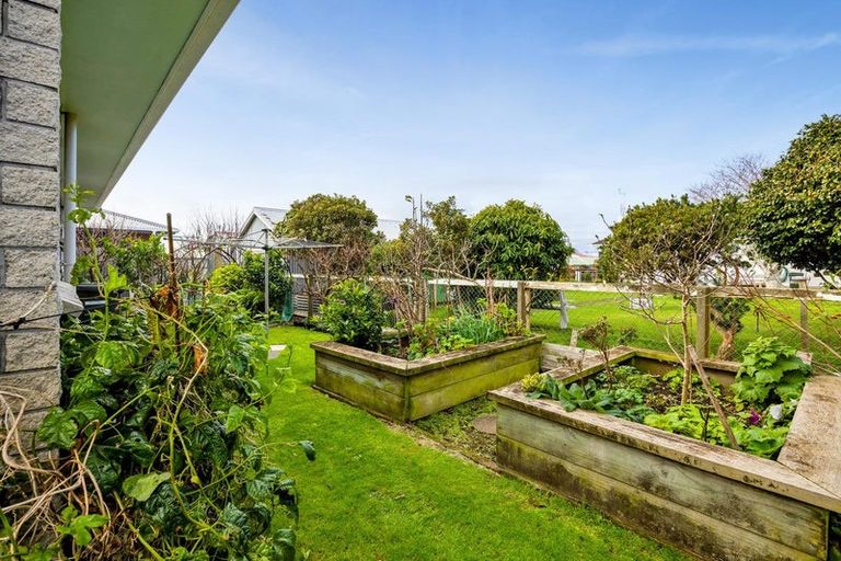 Photo of property in 24a Albion Street, Hawera, 4610
