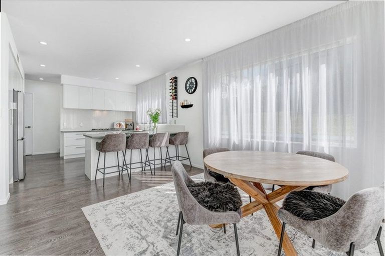Photo of property in 39 Bella Vista Drive, Gulf Harbour, Whangaparaoa, 0930