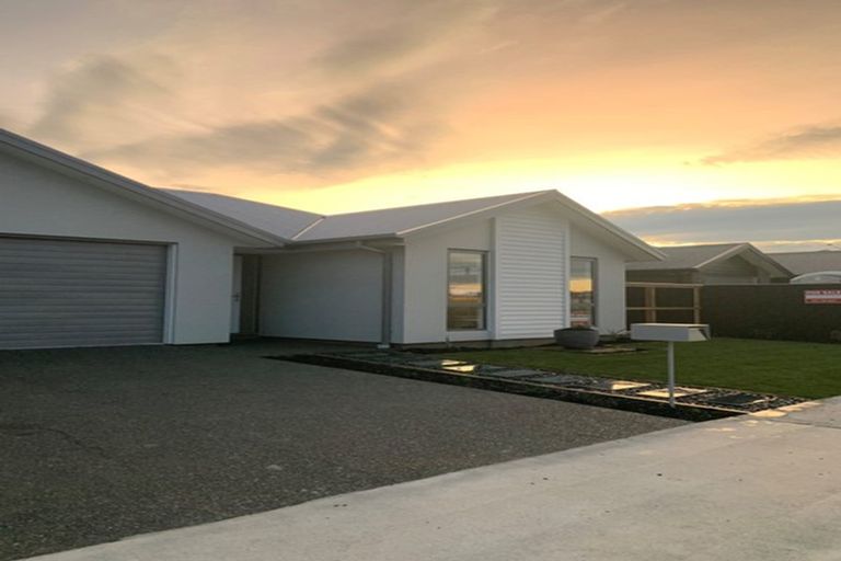 Photo of property in 6 Maggie Street, Kaiapoi, 7630