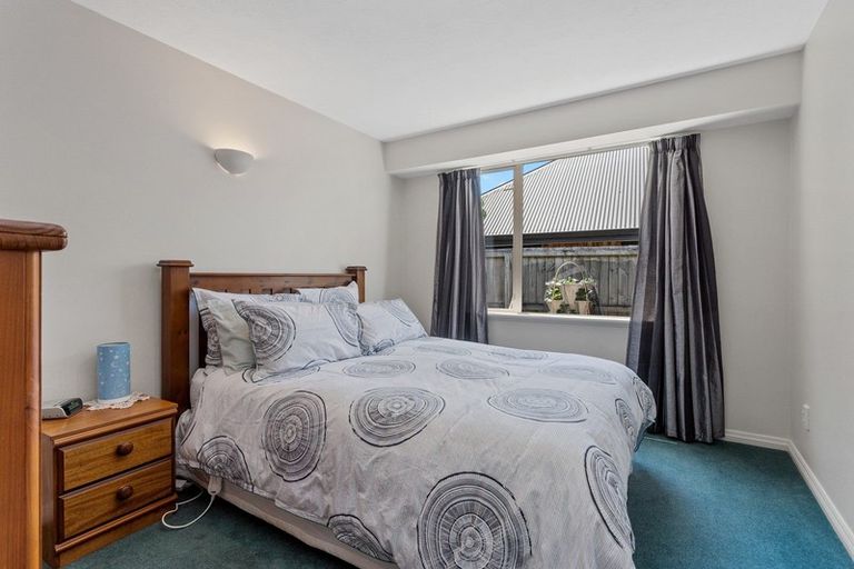 Photo of property in 22 Melford Close, Rangiora, 7400