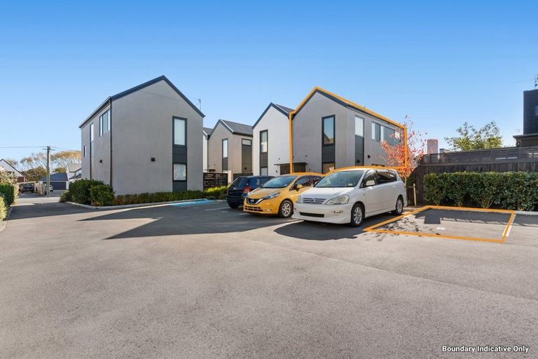 Photo of property in 5/64 Brockworth Place, Riccarton, Christchurch, 8011