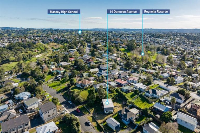 Photo of property in 14 Donovan Avenue, Massey, Auckland, 0614