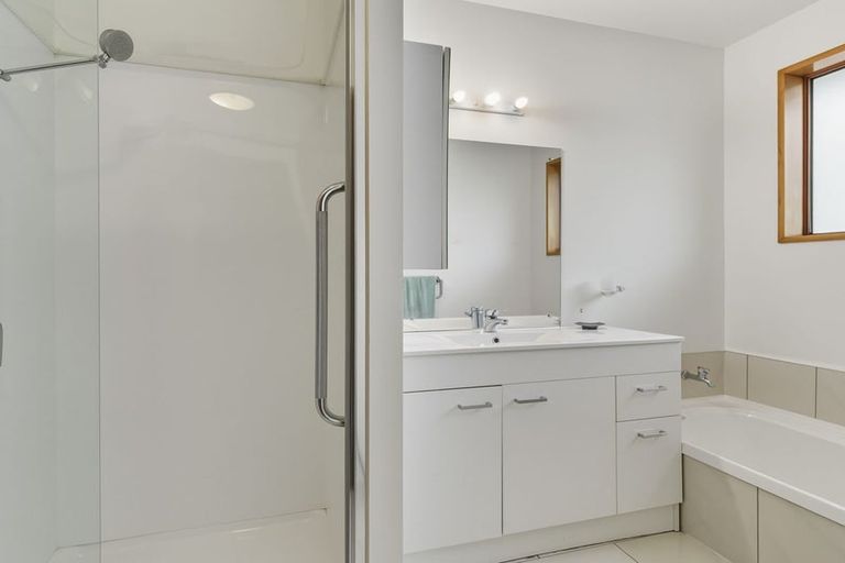 Photo of property in 77 Bay View Road, South Dunedin, Dunedin, 9012