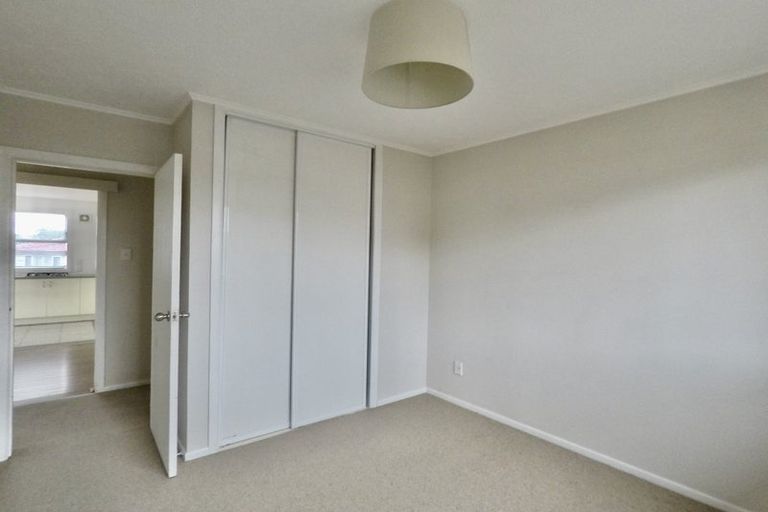 Photo of property in 13 Roby Street, Te Atatu Peninsula, Auckland, 0610