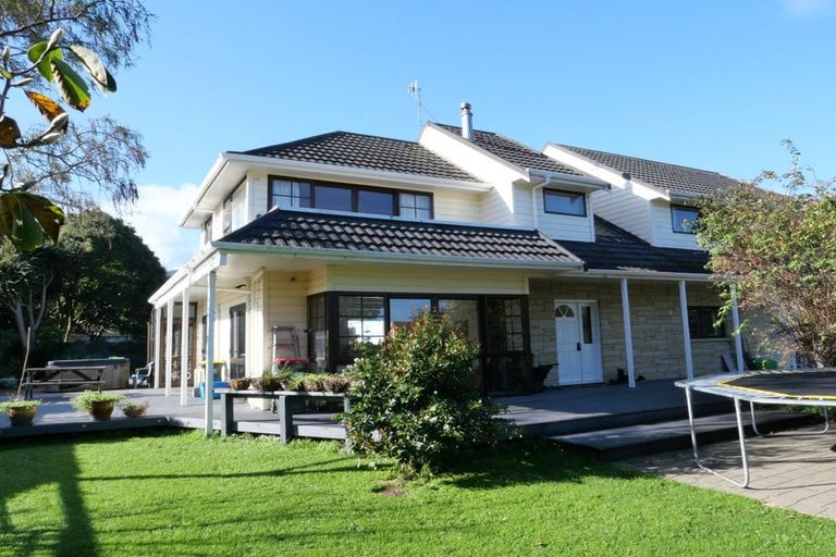 Photo of property in 21 Windsor Avenue, Waikanae, 5036