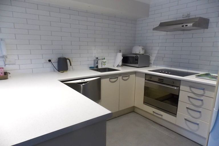 Photo of property in 83l Hill Street, Thorndon, Wellington, 6011