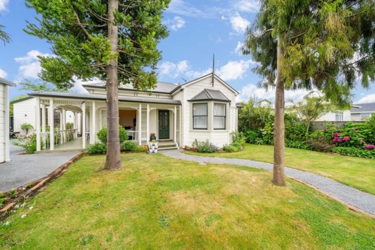 Photo of property in 129 Epuni Street, Epuni, Lower Hutt, 5011