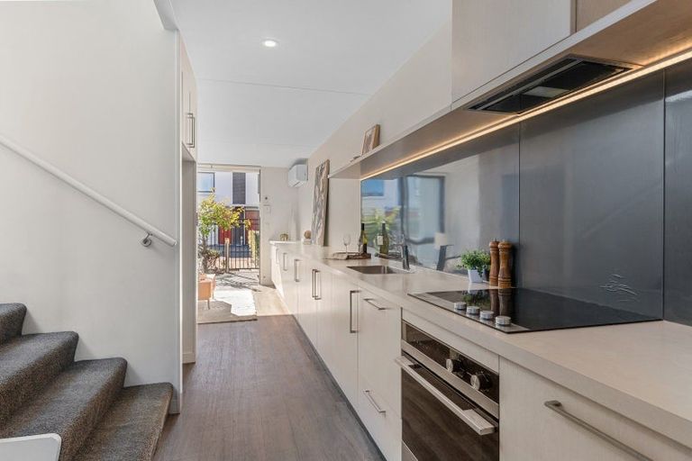 Photo of property in 6/10 Rex Street, Riccarton, Christchurch, 8041