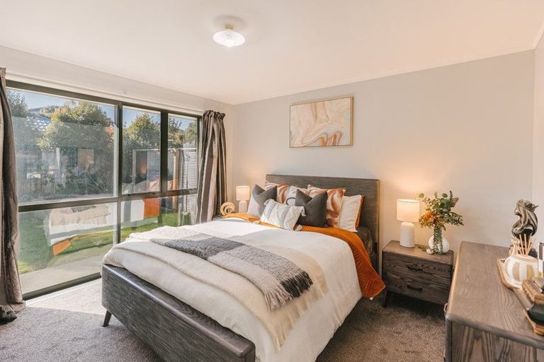 Photo of property in 9 Aspen Way, Kelvin Grove, Palmerston North, 4414