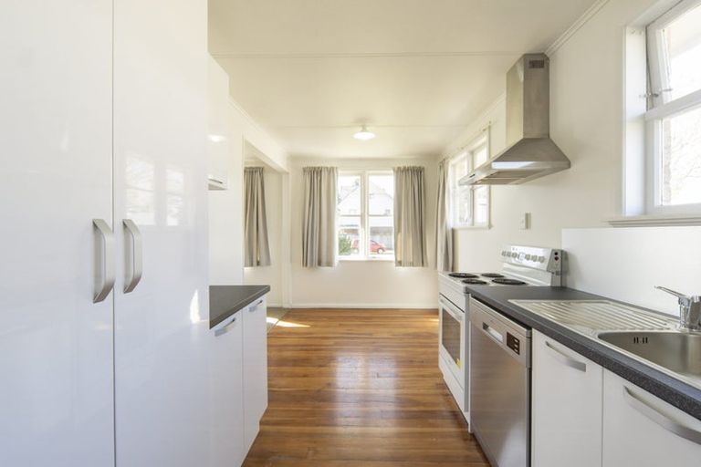 Photo of property in 17 Dowding Street, Melville, Hamilton, 3206