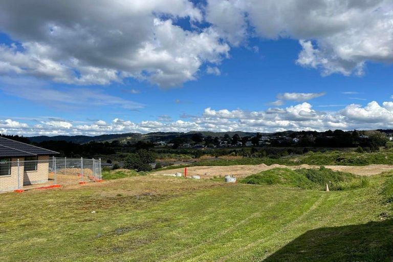 Photo of property in 10 Royal St Annes Drive, Te Kamo, Whangarei, 0112