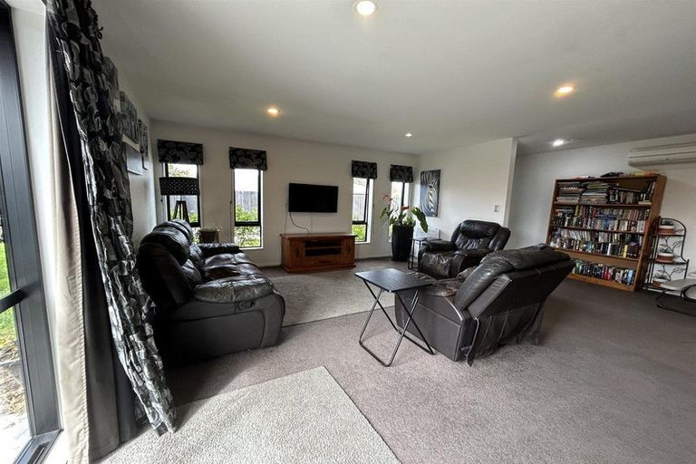 Photo of property in 20 Larne Place, Belfast, Christchurch, 8051