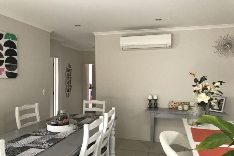 Photo of property in 63 Costa Viva Crescent, Karaka, Papakura, 2113