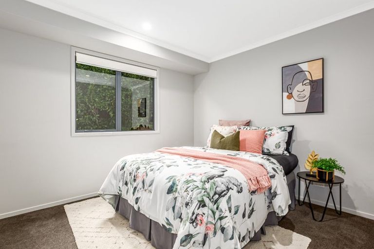 Photo of property in 31 Mooring Close, Whitby, Porirua, 5024