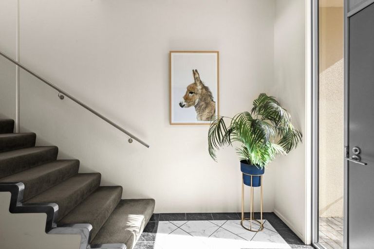 Photo of property in 18 Waghorne Street, Ahuriri, Napier, 4110