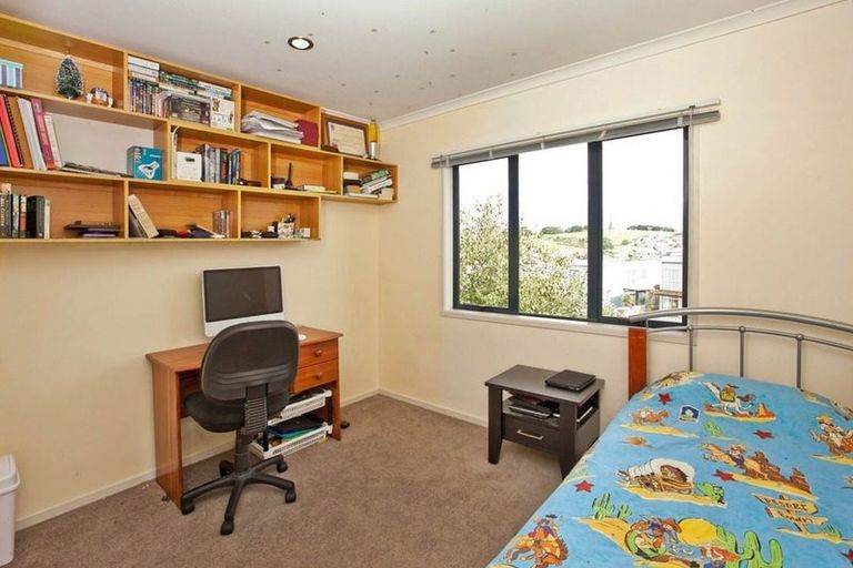 Photo of property in 26 Sonoma Crescent, Oteha, Auckland, 0632