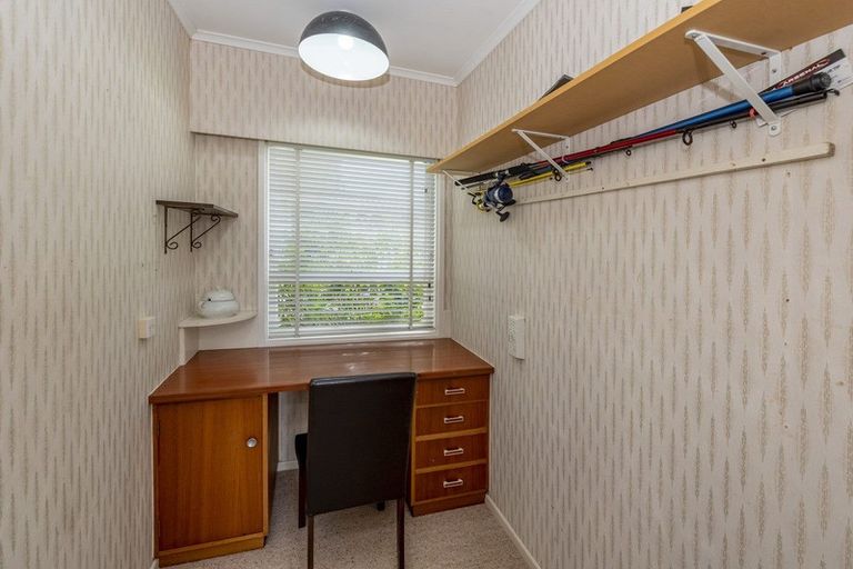 Photo of property in 28 Oriwa Street, Waikanae, 5036