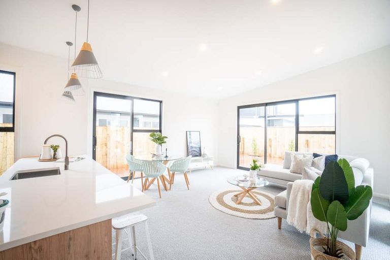 Photo of property in 12 Roy Street, Palmerston North, 4410