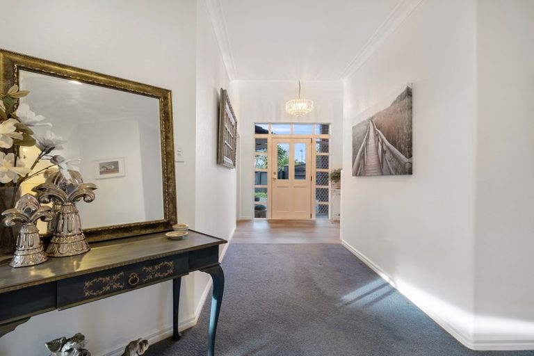 Photo of property in 152 Gravatt Road, Papamoa Beach, Papamoa, 3118