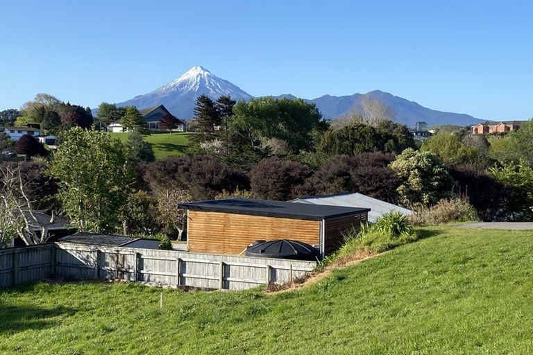 Photo of property in 5 Mangaotuku Lane, Whalers Gate, 4310