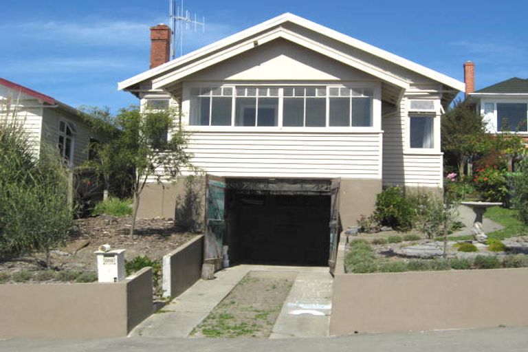 Photo of property in 24 Clifton Terrace, West End, Timaru, 7910
