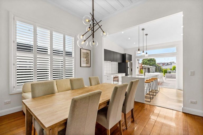 Photo of property in 59 Nelson Crescent, Napier South, Napier, 4110